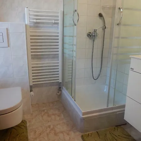 Mirka Guest house *